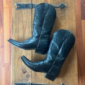 Shyanne Women's Black Cowgirl Boots - Snip Toe